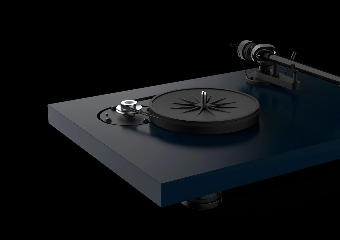 Виниловый проигрыватель Pro-Ject Debut Carbon EVO Матовый белый