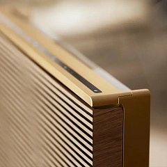 Bang & Olufsen Beosound Level Gold Tone/Light Oak